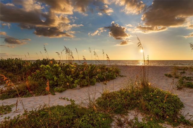 6701 BURLINGTON AVENUE N, St Petersburg, FL 33710