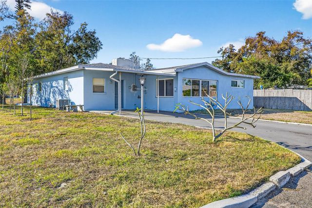 6701 BURLINGTON AVENUE N, St Petersburg, FL 33710