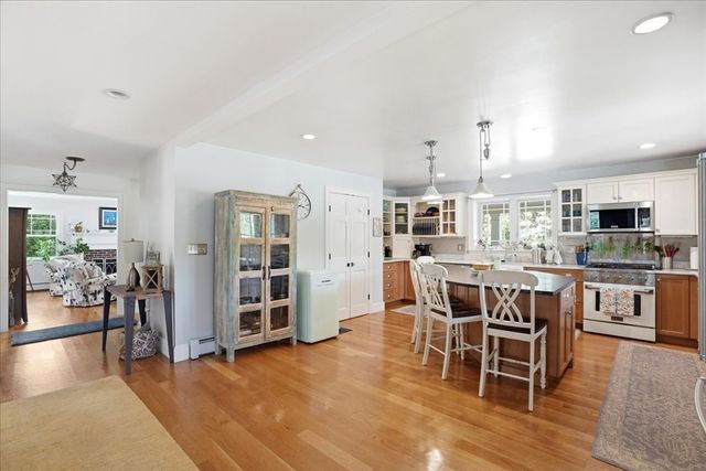 115 Sohier St, Cohasset, MA 02025