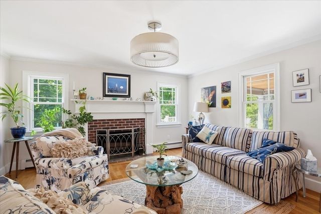 115 Sohier St, Cohasset, MA 02025