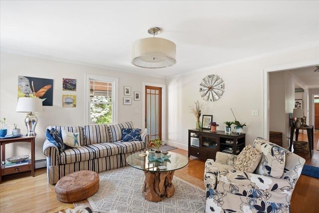 115 Sohier St, Cohasset, MA 02025