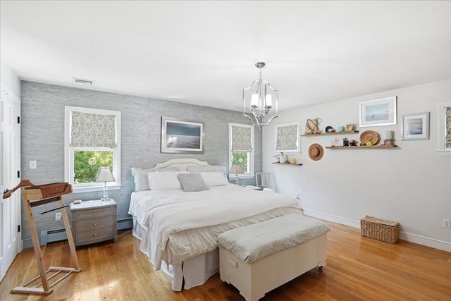 115 Sohier St, Cohasset, MA 02025