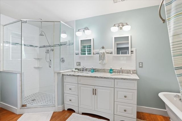 115 Sohier St, Cohasset, MA 02025