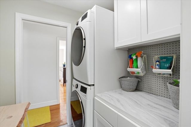115 Sohier St, Cohasset, MA 02025