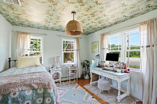 115 Sohier St, Cohasset, MA 02025