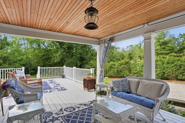 115 Sohier St, Cohasset, MA 02025
