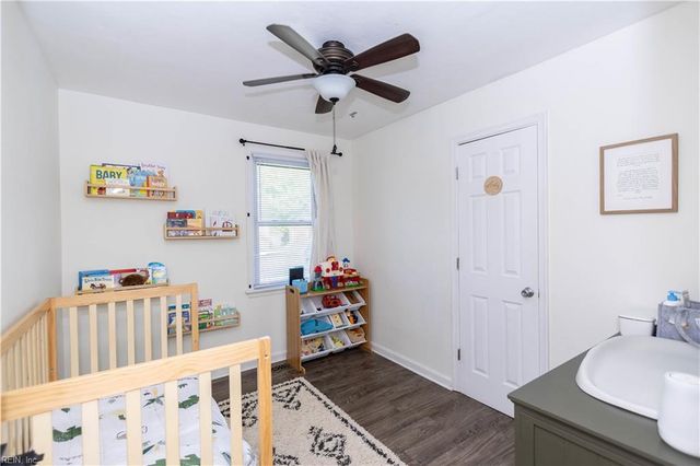 17 Warner RD, Hampton, VA 23666