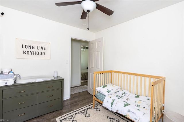 17 Warner RD, Hampton, VA 23666