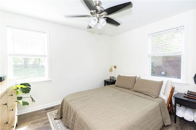 17 Warner RD, Hampton, VA 23666