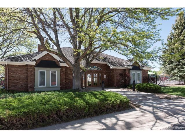 7073 S Robb St, Littleton, CO 80127