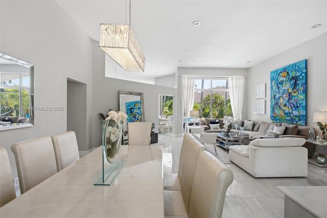 241 Fairmont Way, Weston, FL 33326
