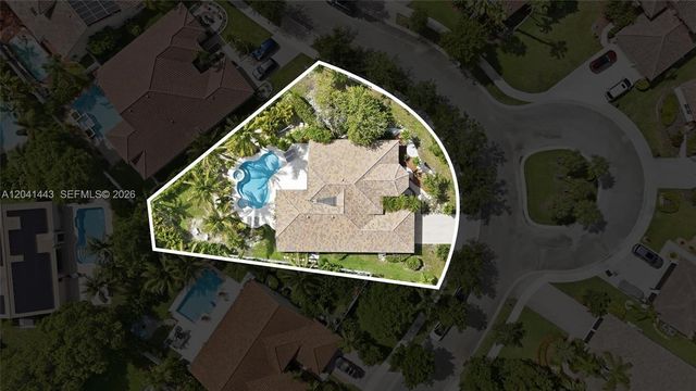 241 Fairmont Way, Weston, FL 33326