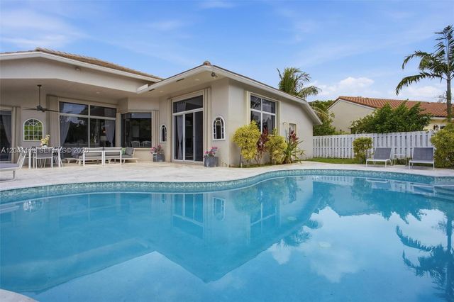 241 Fairmont Way, Weston, FL 33326