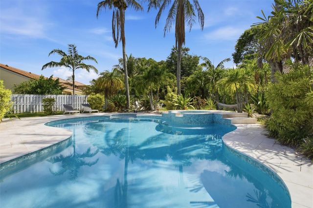 241 Fairmont Way, Weston, FL 33326