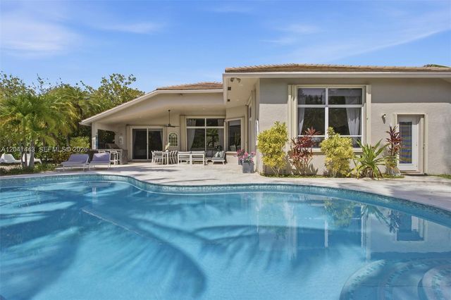 241 Fairmont Way, Weston, FL 33326