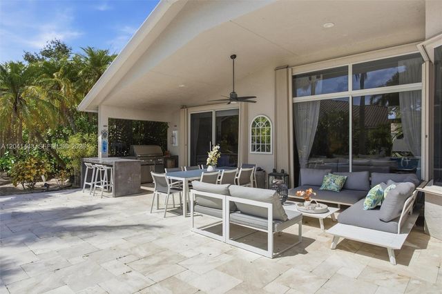 241 Fairmont Way, Weston, FL 33326