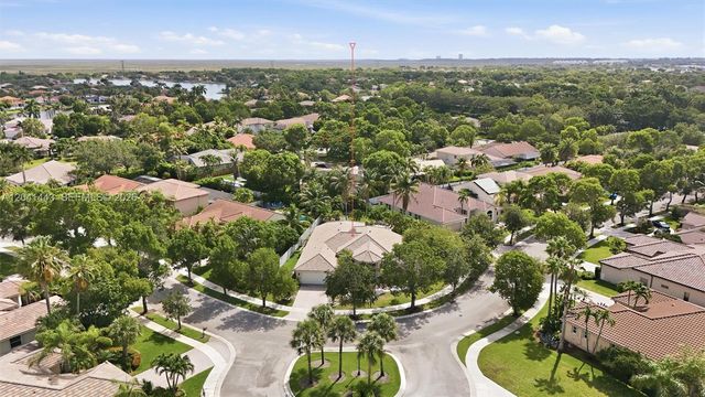 241 Fairmont Way, Weston, FL 33326