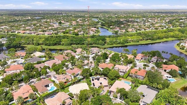 241 Fairmont Way, Weston, FL 33326