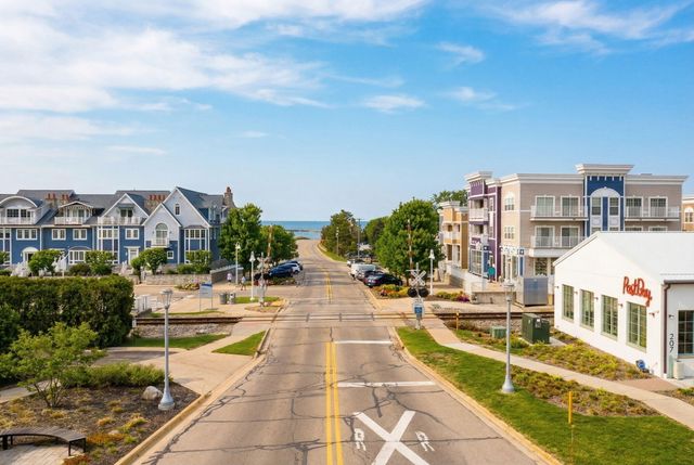 321 S Taylor Street, New Buffalo, MI 49117