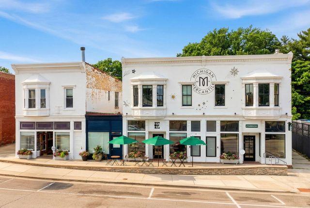 321 S Taylor Street, New Buffalo, MI 49117