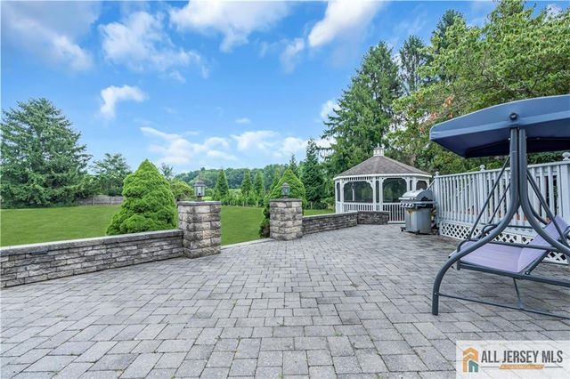 267 Friendship Road, South Brunswick, NJ 08512