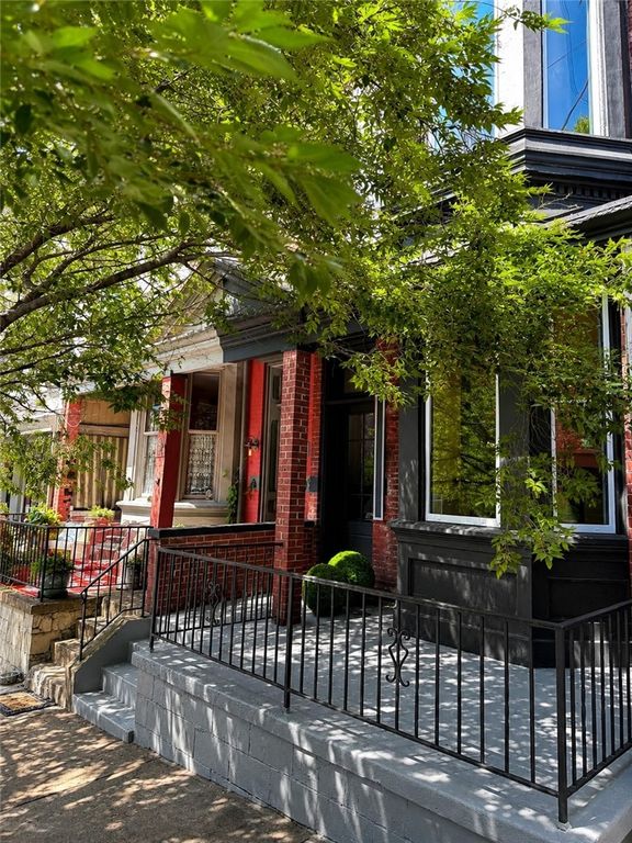 253 Fisk St, Lawrenceville, PA 15201