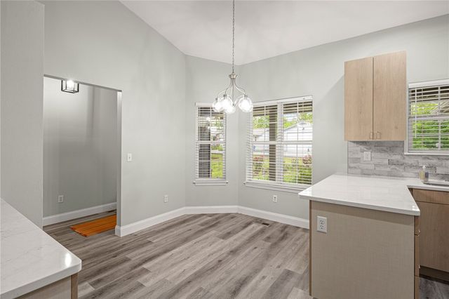6 Swanage Drive, Bella Vista, AR 72715