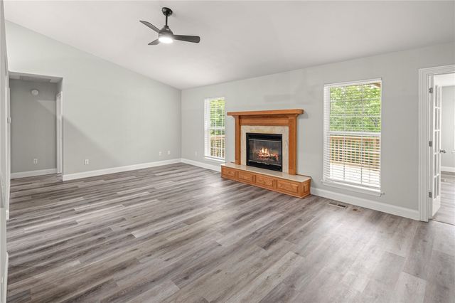 6 Swanage Drive, Bella Vista, AR 72715
