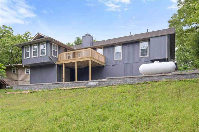 6 Swanage Drive, Bella Vista, AR 72715