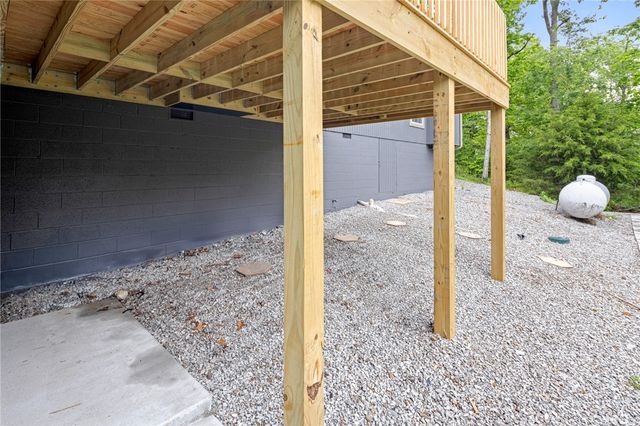 6 Swanage Drive, Bella Vista, AR 72715