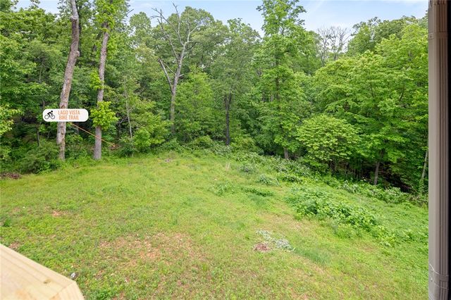6 Swanage Drive, Bella Vista, AR 72715