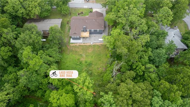 6 Swanage Drive, Bella Vista, AR 72715