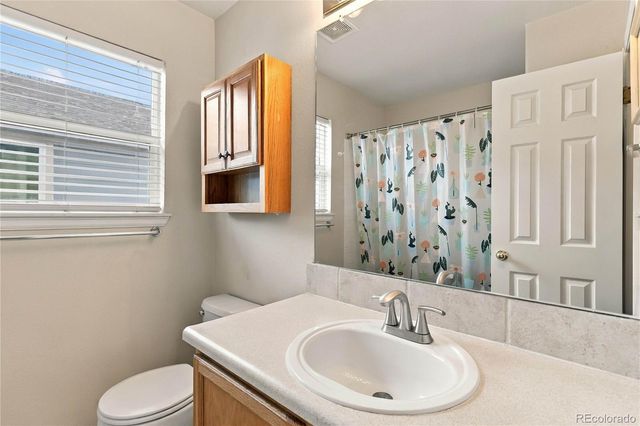 22262 E Navarro Place, Aurora, CO 80018