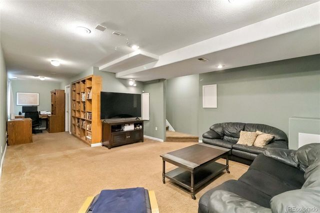 22262 E Navarro Place, Aurora, CO 80018