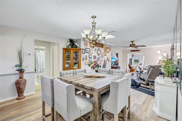 2231 LARK CIRCLE E F, Palm Harbor, FL 34684