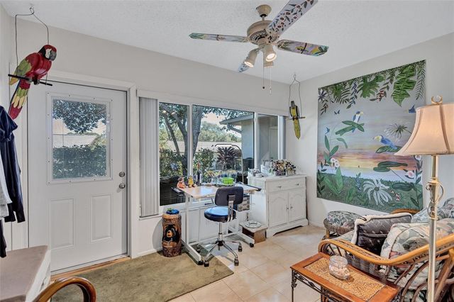 2231 LARK CIRCLE E F, Palm Harbor, FL 34684