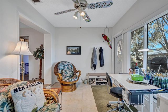 2231 LARK CIRCLE E F, Palm Harbor, FL 34684