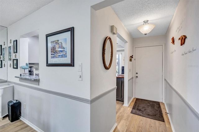 2231 LARK CIRCLE E F, Palm Harbor, FL 34684