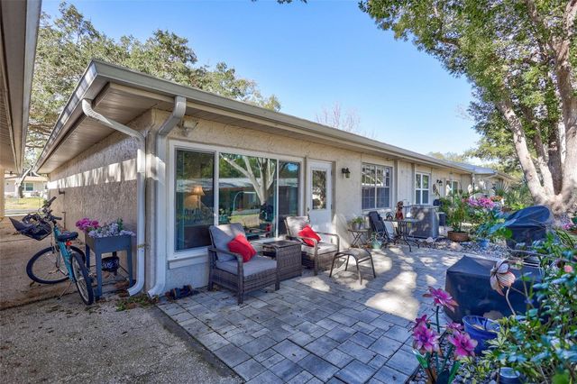 2231 LARK CIRCLE E F, Palm Harbor, FL 34684