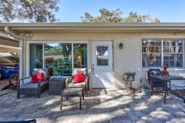 2231 LARK CIRCLE E F, Palm Harbor, FL 34684