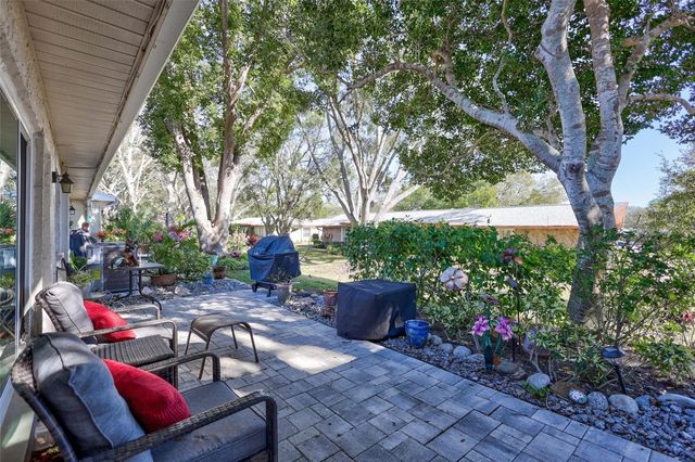 2231 LARK CIRCLE E F, Palm Harbor, FL 34684