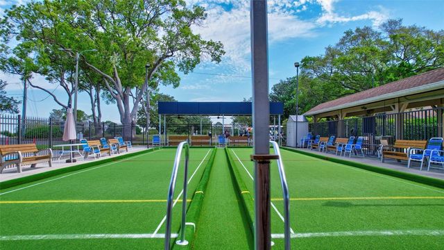 2231 LARK CIRCLE E F, Palm Harbor, FL 34684