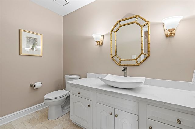 609 Lincoln Rd., Bradford Woods, PA 15015