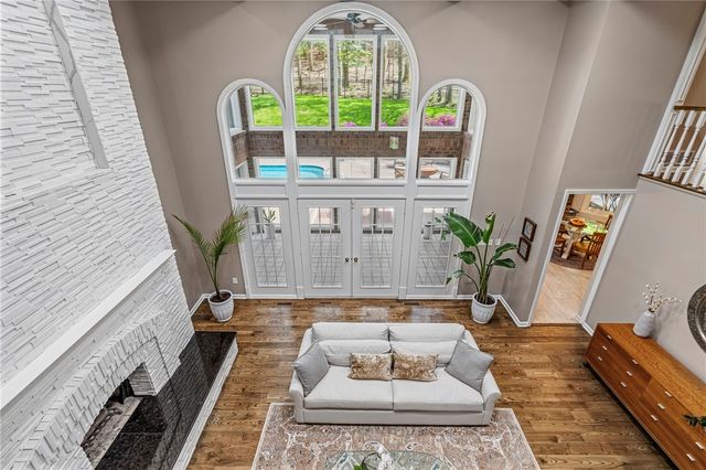 609 Lincoln Rd., Bradford Woods, PA 15015