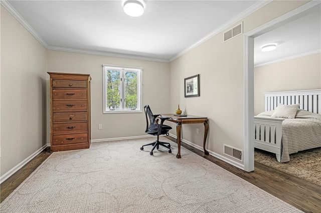 609 Lincoln Rd., Bradford Woods, PA 15015