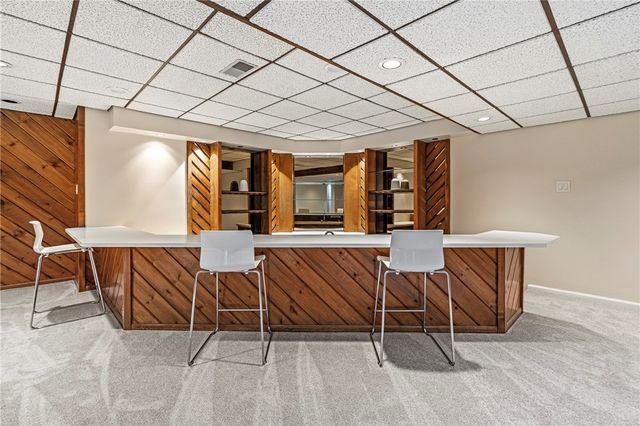 609 Lincoln Rd., Bradford Woods, PA 15015
