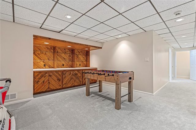 609 Lincoln Rd., Bradford Woods, PA 15015