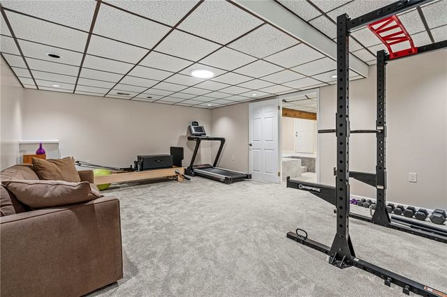 609 Lincoln Rd., Bradford Woods, PA 15015