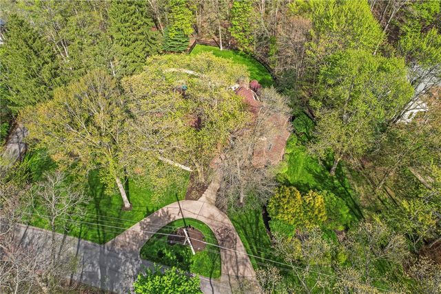 609 Lincoln Rd., Bradford Woods, PA 15015