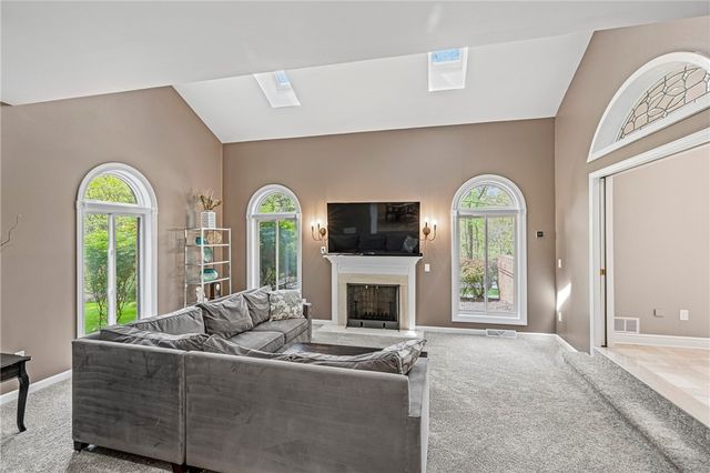 609 Lincoln Rd., Bradford Woods, PA 15015